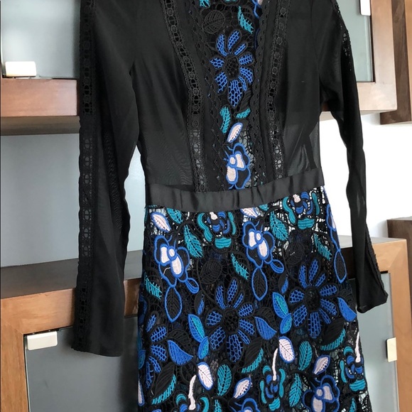 Dress - Picture 5 of 8